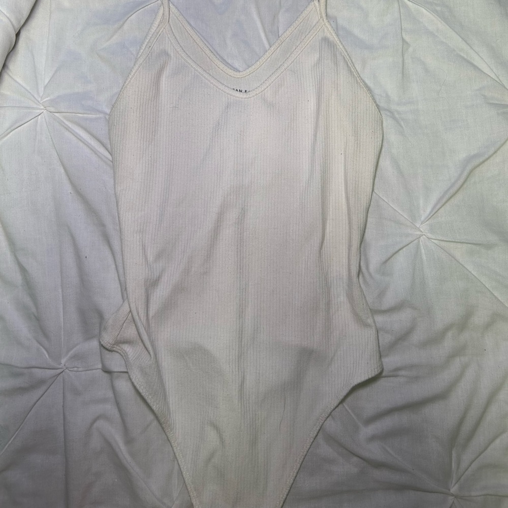 Ribbed V-Neck bodysuit